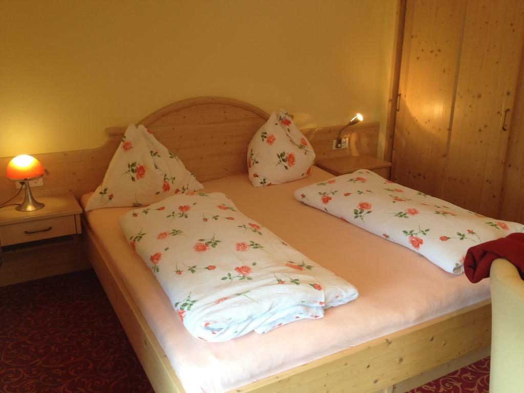 Weisssteinalm Villa Kaprun Room photo